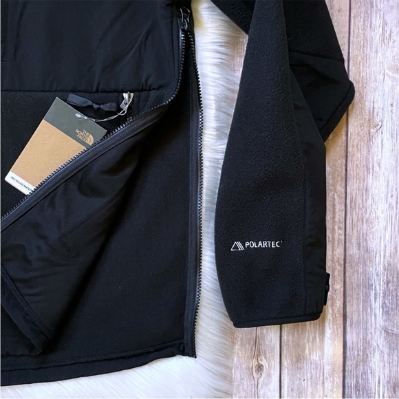 The North Face Men’s Denali Anorak In TNF Black - Picture 3 of 7